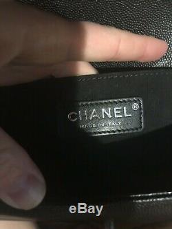 Authentique sac Chanel /Cuir caviar de veau