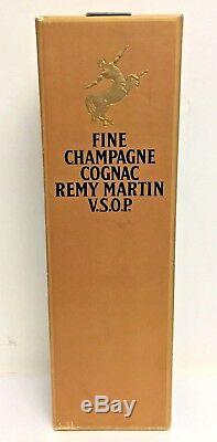 Bouteille de Rémy Martin très rare fine Champagne V. S. O. P. Cognac France 1970's