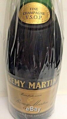 Bouteille de Rémy Martin très rare fine Champagne V. S. O. P. Cognac France 1970's