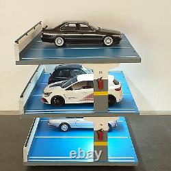 Diorama parking pour 9 voitures miniatures de collection 1/18
