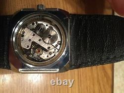 Rare montre PAT vintage à Guichets (jump hour)